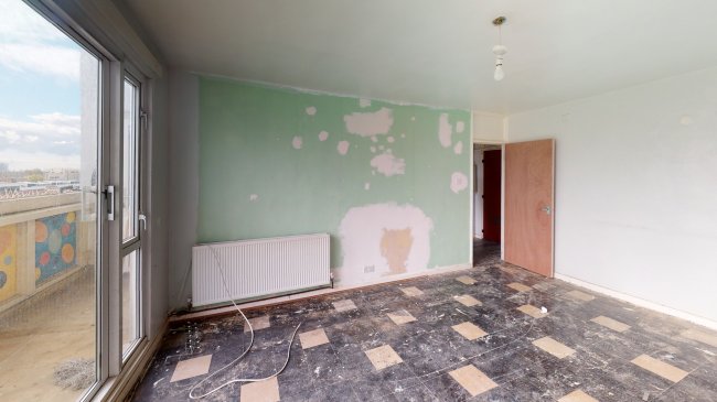 38 Sleaford House, Blackthorn Street, London E3 3PY 2