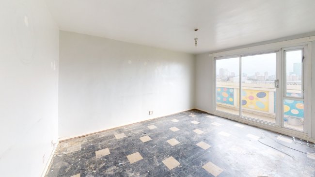 38 Sleaford House, Blackthorn Street, London E3 3PY 2