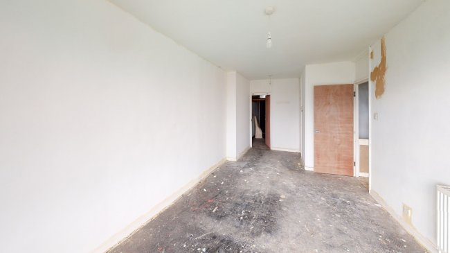 38 Sleaford House, Blackthorn Street, London E3 3PY 2