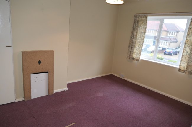 25 Shaxton Crescent, New Addington, Croydon CR0 0NW 7