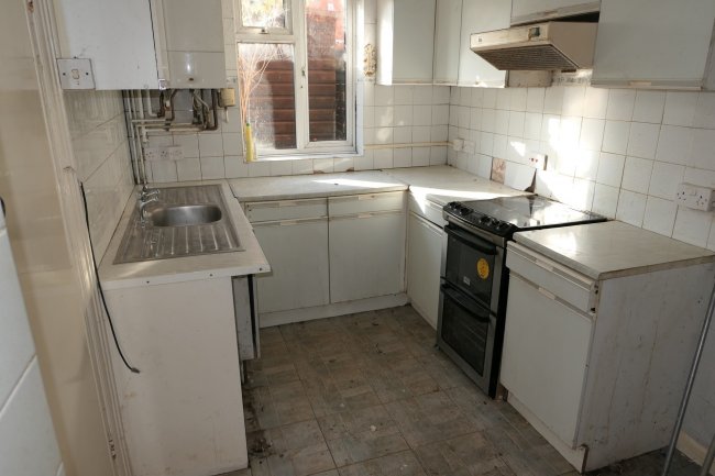 157 Church Street, Wolverton, Milton Keynes, Buckinghamshire MK12 5LA

 3