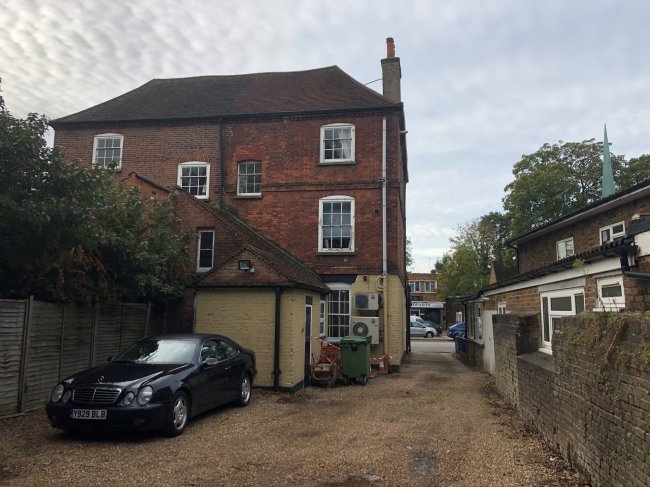 60 High Street, Iver, Buckinghamshire, SL0 9NG 1