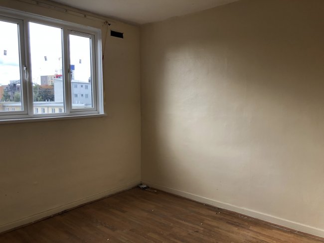 10 Turnour House, Walburgh Street, Whitechapel, London E1 2NJ 7