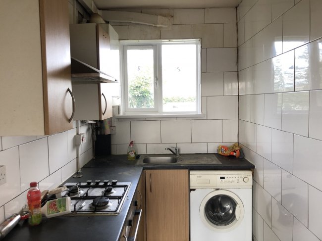 10 Turnour House, Walburgh Street, Whitechapel, London E1 2NJ 7