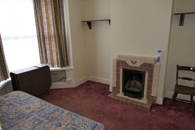 18 South Road, Fratton, Portsmouth, Hampshire, PO1 5QT 9