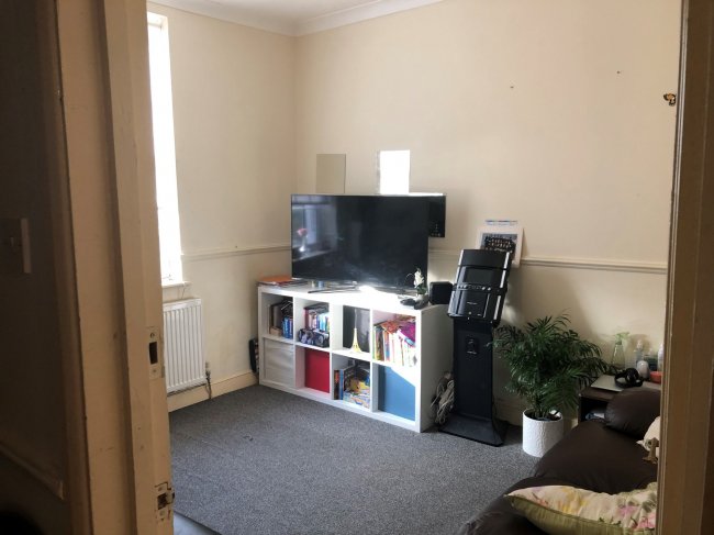 Ground Floor Flat, 51 Ladywell Road, Lewisham, London, SE13 7UT 2