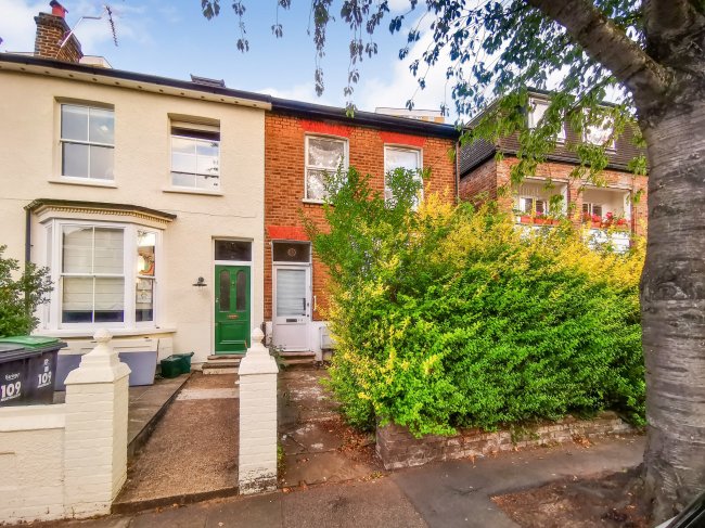 111 Nightingale Road, Bounds Green, London N22 8PT 7