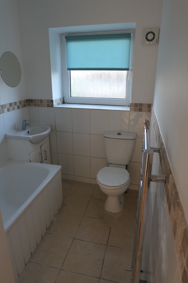 68 Riverbank, Laleham Road, Staines-Upon-Thames, Surrey TW18 2QF 5