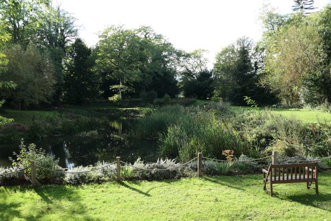 68 Riverbank, Laleham Road, Staines-Upon-Thames, Surrey TW18 2QF 5