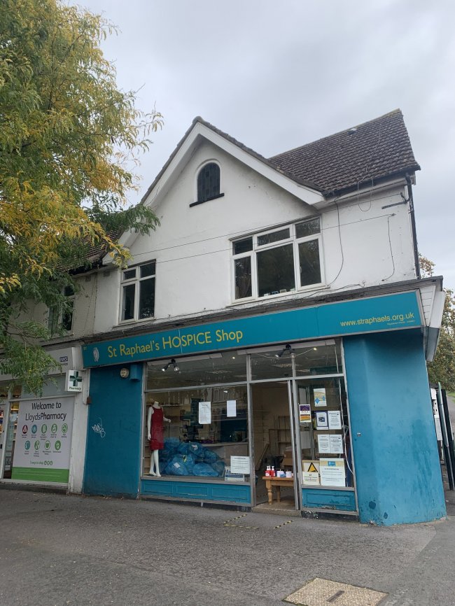 81 Banstead Road, Carshalton, Surrey SM5 3NP 1