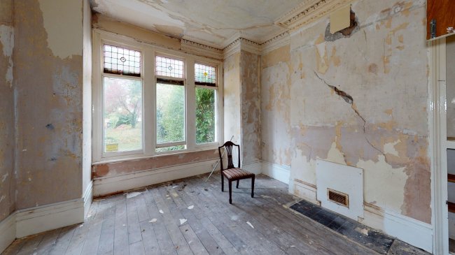 37 Helix Gardens, Brixton, London SW2 2JL
 4