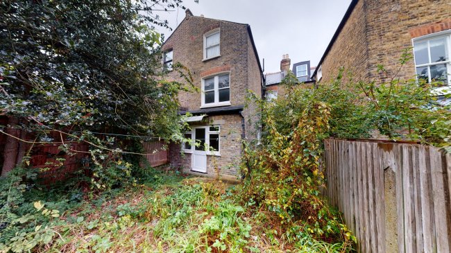 37 Helix Gardens, Brixton, London SW2 2JL
 4