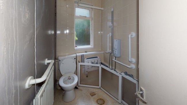 37 Helix Gardens, Brixton, London SW2 2JL
 4