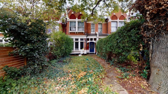 37 Helix Gardens, Brixton, London SW2 2JL
 4