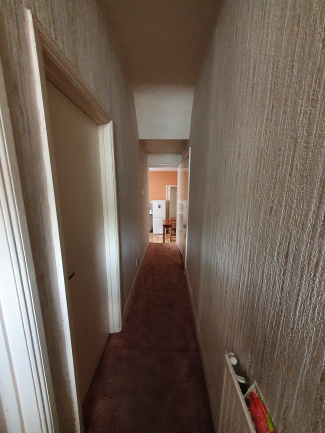 25 Burford Road, Catford, London, SE6 4DF
 10