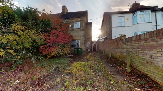 18 St Augustine’s Road, Belvedere, Kent DA17 5HH
 1