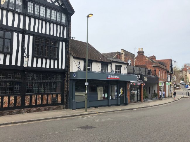 1 & 1A North Street, Leatherhead, Surrey KT22 7AX
 10