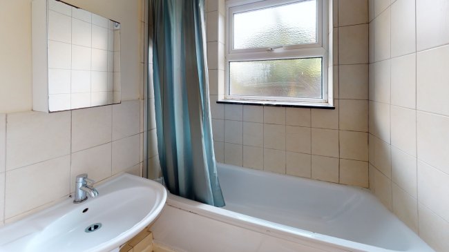 12 Elms Court, Montague Road, Wimbledon, London SW19 1SZ
 8