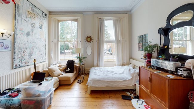 2 Nightingale Mansions, 42-44 Nightingale Lane, Balham, London SW12 8TN 
 4