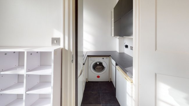 Flat 33, Tavistock Court, Tavistock Square, London, WC1H 9HE 1