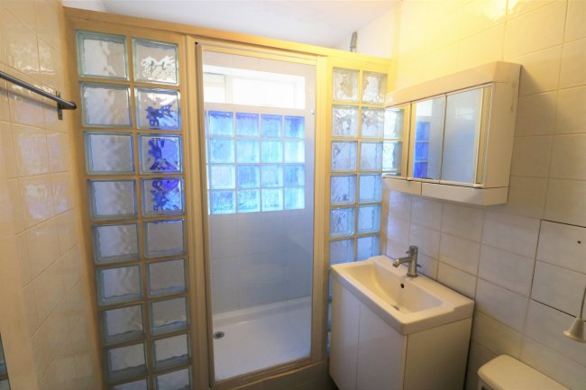 26 Glenhurst Court, Farquhar Road, London SE19 1SR 9