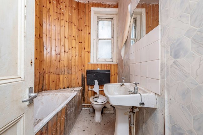 36a Hackford Road, London SW9 0RF 8