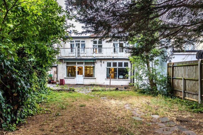 106 Kent House Road, Beckenham, Kent BR3 1JJ 10