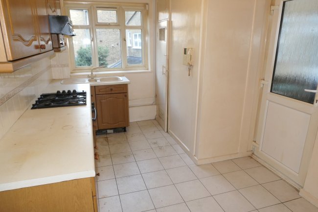 26 Hillbrow, Richmond Hill, Surrey TW10 6BH 10