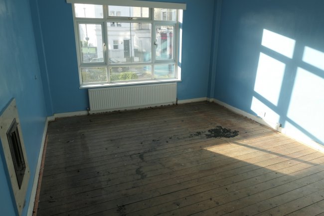 26 Hillbrow, Richmond Hill, Surrey TW10 6BH 10