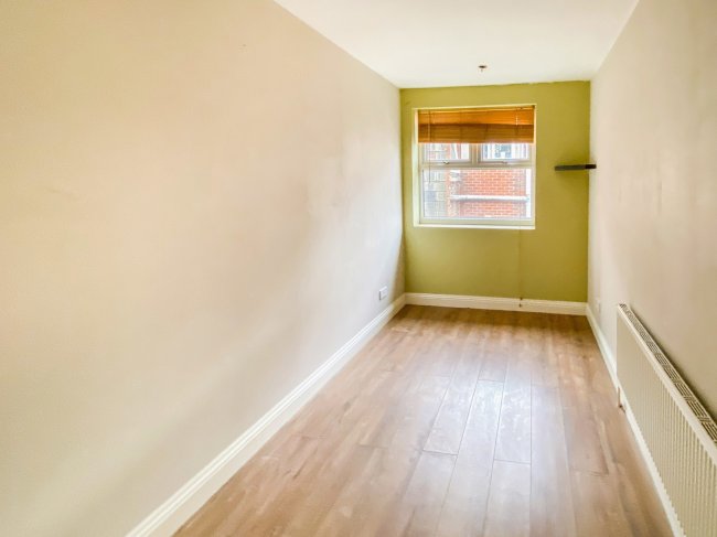 6 Jade Mews, 62 Kingston Road, Portsmouth, PO2 7PE 8