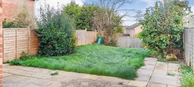 14 Sandringham Drive, Grantham, Lincolnshire, NG31 9UD 4