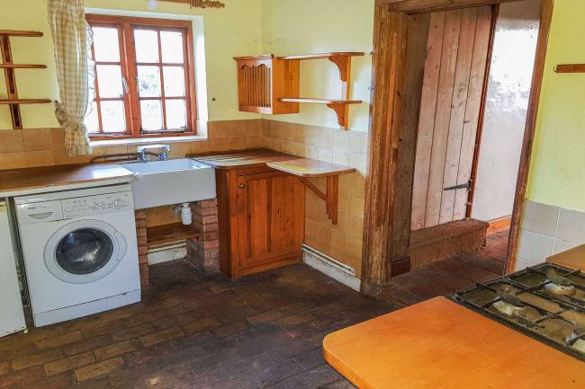 Five Cat Cottage Spring Farm Hall Road, Hoe, Dereham, Norfolk, NR20 4BD 5