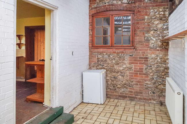 Five Cat Cottage Spring Farm Hall Road, Hoe, Dereham, Norfolk, NR20 4BD 5