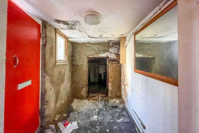 8A Gledstanes Road, London W14 9HU 2