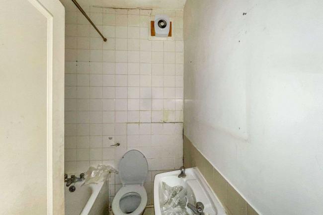 8A Gledstanes Road, London W14 9HU 2