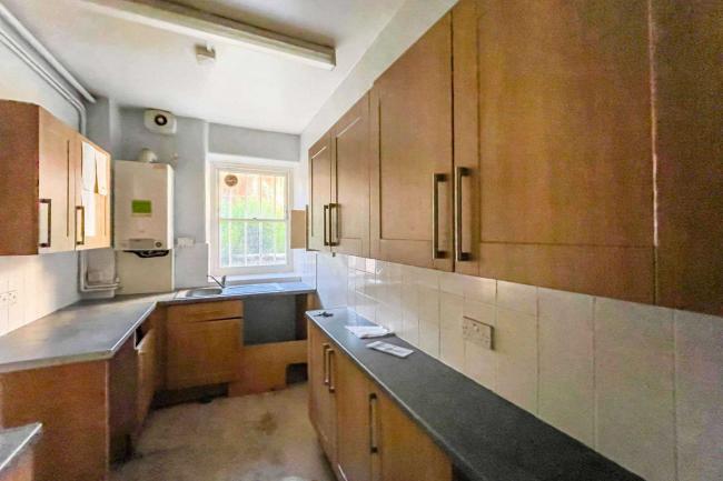 8A Gledstanes Road, London W14 9HU 2