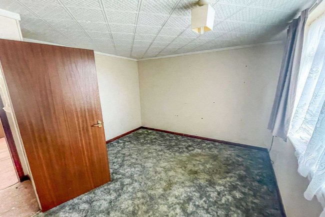 21 Vacherie Lane, North Kyme, Lincoln, LN4 4DL
 7