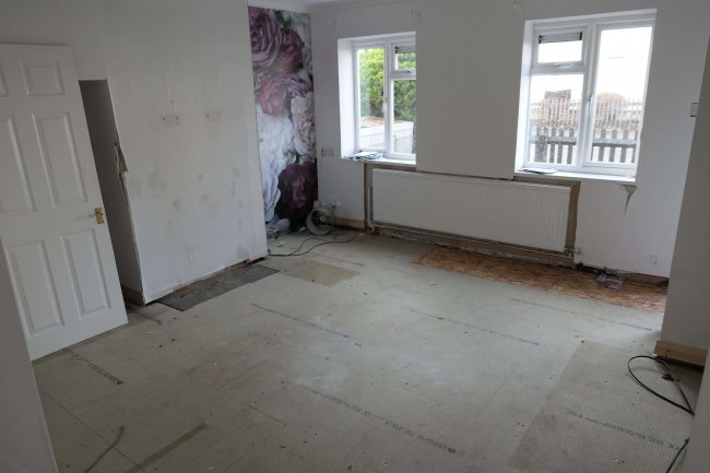 77 Woodlands Road, Chippenham, Wiltshire, SN14 0HH 4