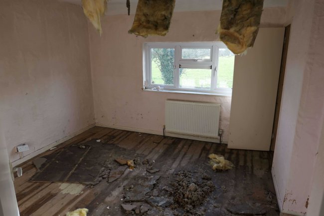 5 The Meads, Burton, Chippenham, Wiltshire, SN14 7LS 8