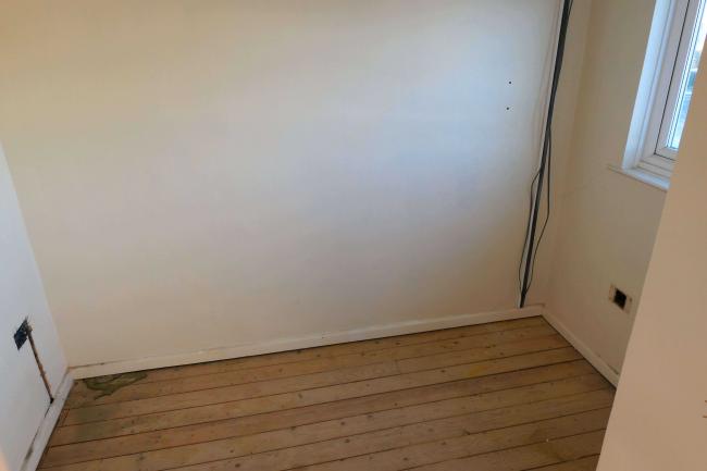 27 Pound Close, Lyneham, near Royal Wotton Bassett, Wiltshire, SN15 4PJ
 4