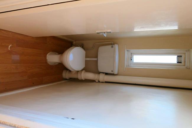 27 Pound Close, Lyneham, near Royal Wotton Bassett, Wiltshire, SN15 4PJ
 4