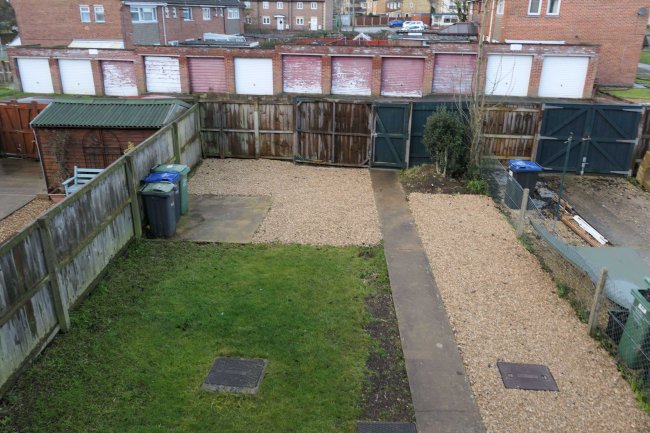 27 Clifton Close, Chippenham, Wiltshire, SN14 0HX 2