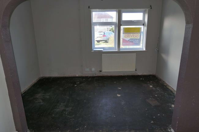 8 Hillside, Leigh, near Cricklade, Wiltshire, SN6 6RE
 2