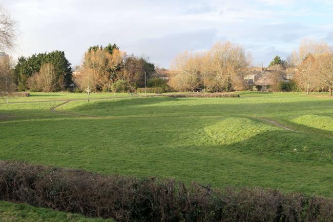 15 Shepherds Hill, Blackbird Leys, Oxford, Oxfordshire, OX4 7XP
 3