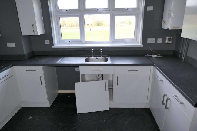 15 Shepherds Hill, Blackbird Leys, Oxford, Oxfordshire, OX4 7XP
 3