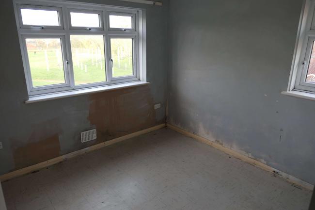 15 Shepherds Hill, Blackbird Leys, Oxford, Oxfordshire, OX4 7XP
 3