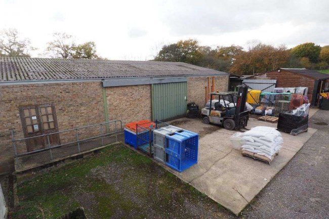 Kings Farm, Dorking Road, Kingsfold, RH12 3SA  5