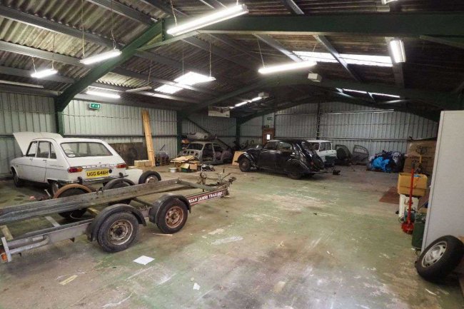 Kings Farm, Dorking Road, Kingsfold, RH12 3SA  5