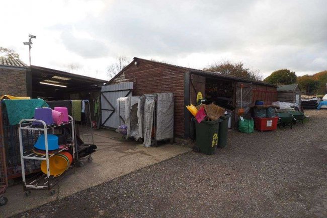 Kings Farm, Dorking Road, Kingsfold, RH12 3SA  5