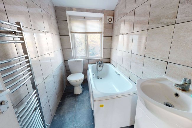 244 Burrage Road, Woolwich, London, SE18 7JP
 6